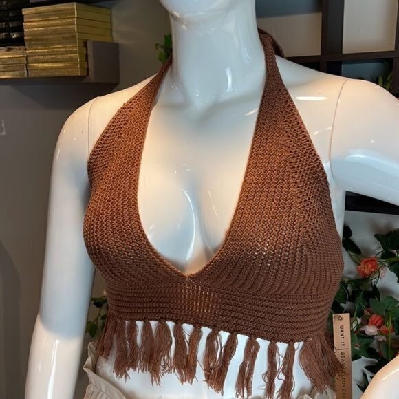 Almost famous the ultimate Boho Crochet Fringe Halter Top Brown Size Large RfFNB - Picture 7 of 14